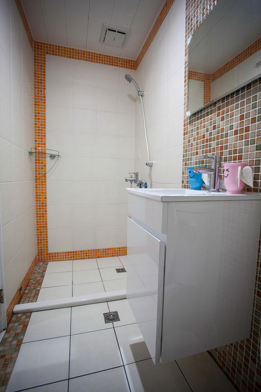 Camera Tripla con Bagno in Comune