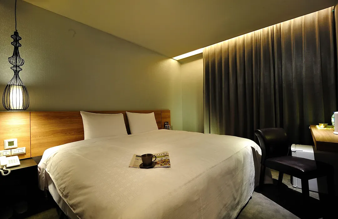 Forward Suites II-1