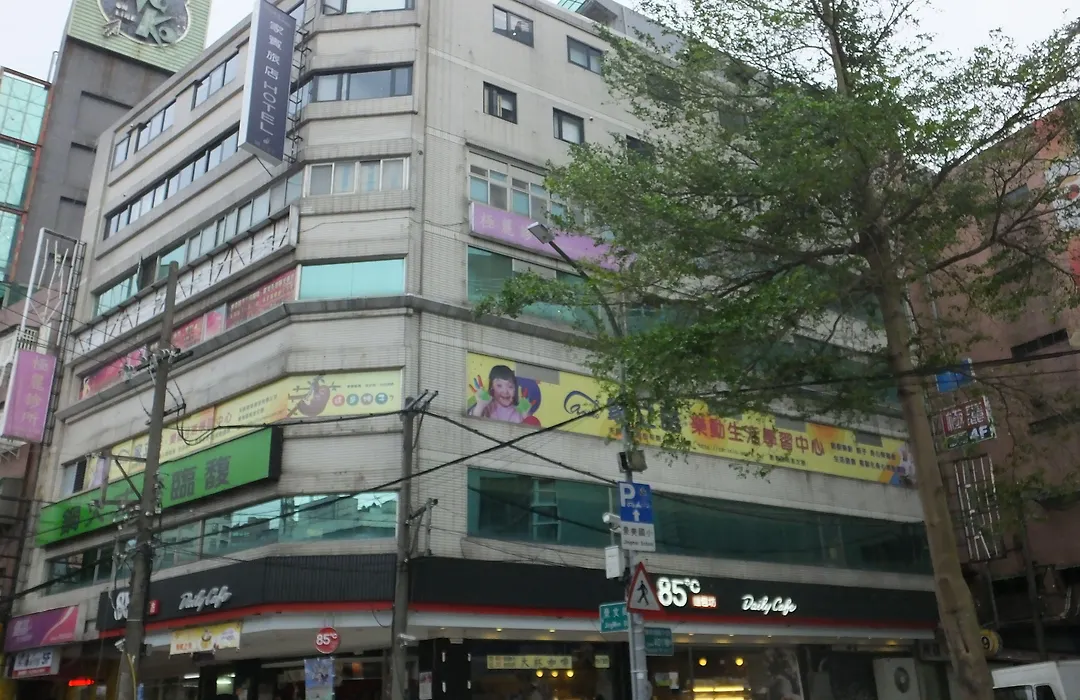 Guest Hotel-1