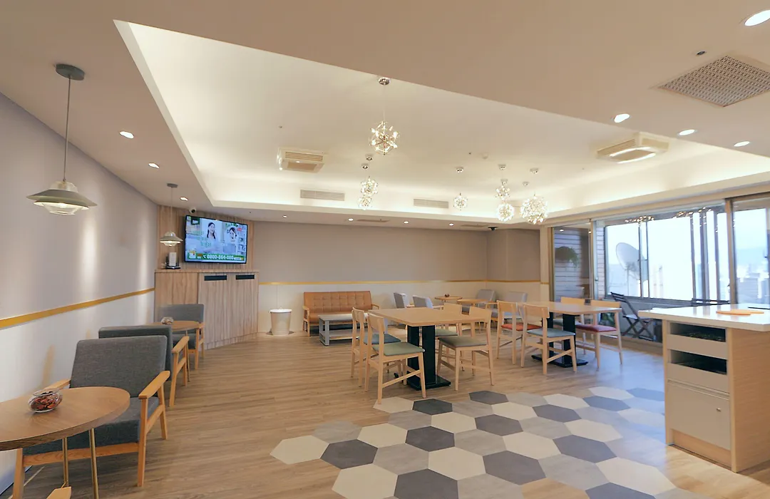 Sky19 Hotel-1