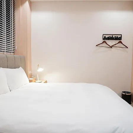 Royal Rose Hotel Ximen-3