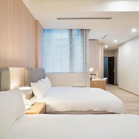 Royal Rose Hotel Ximen-2